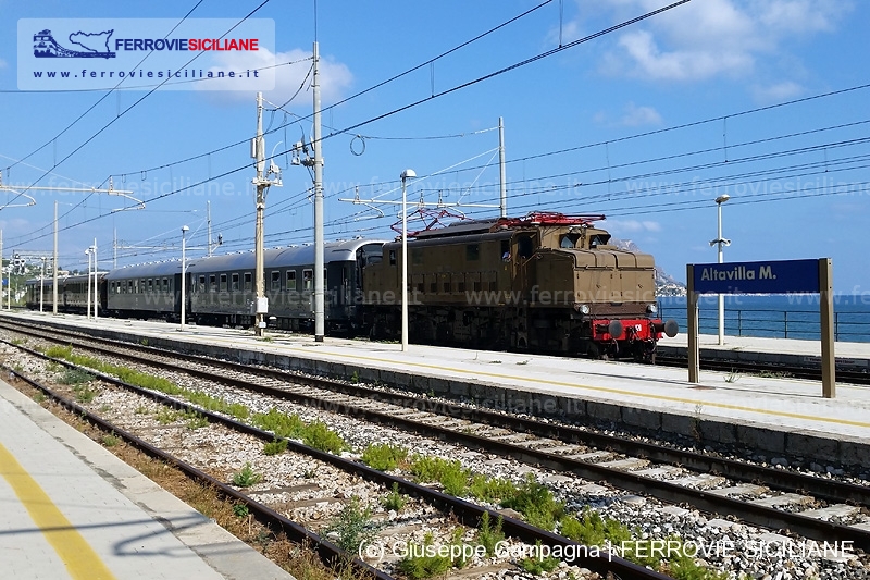 20140907_094220 Altavilla Milicia - Treno di Santa Rosalia - GiuseppeCAMPAGNA 800px