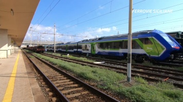 20221020-Messina-Consegnati-in-Sicilia-i-primi-due-treni-Blues