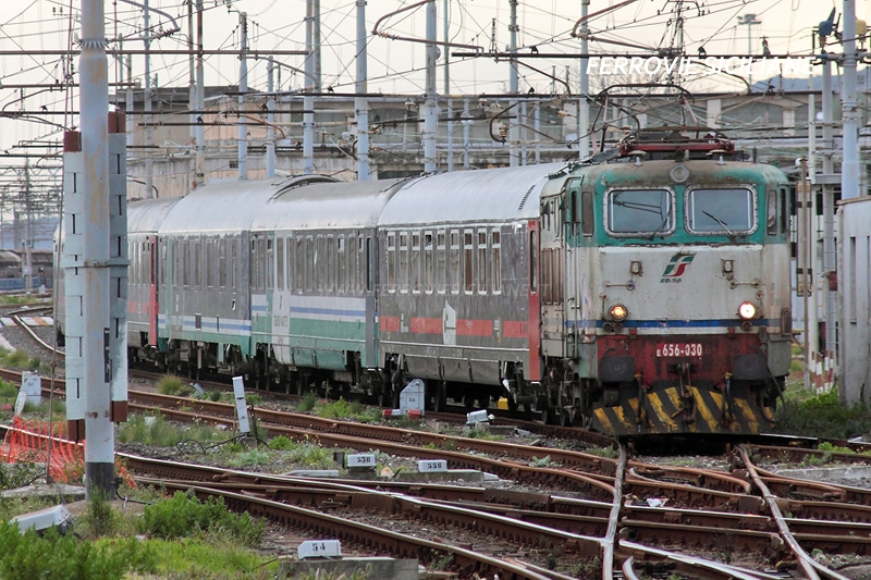 Sicilia: treni a lunga percorrenza, disservizi ai viaggiatori per le vetuste E656