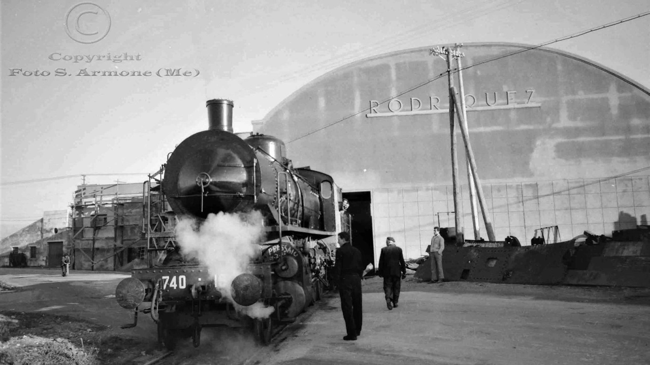 Le officine ferroviarie Rodriquez di Messina nelle foto di Saro Armone