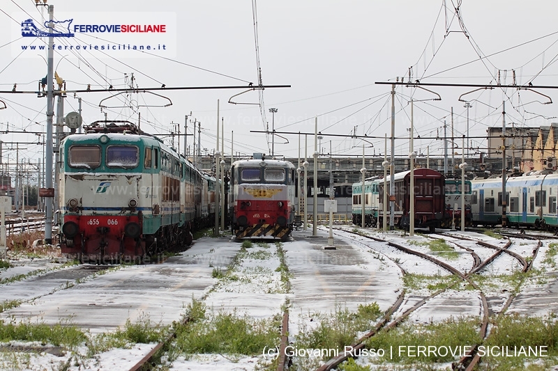 Maltempo, la neve imbianca Messina Centrale