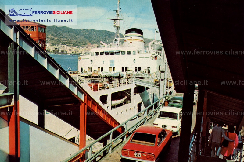 Messina imbarcadero traghetti